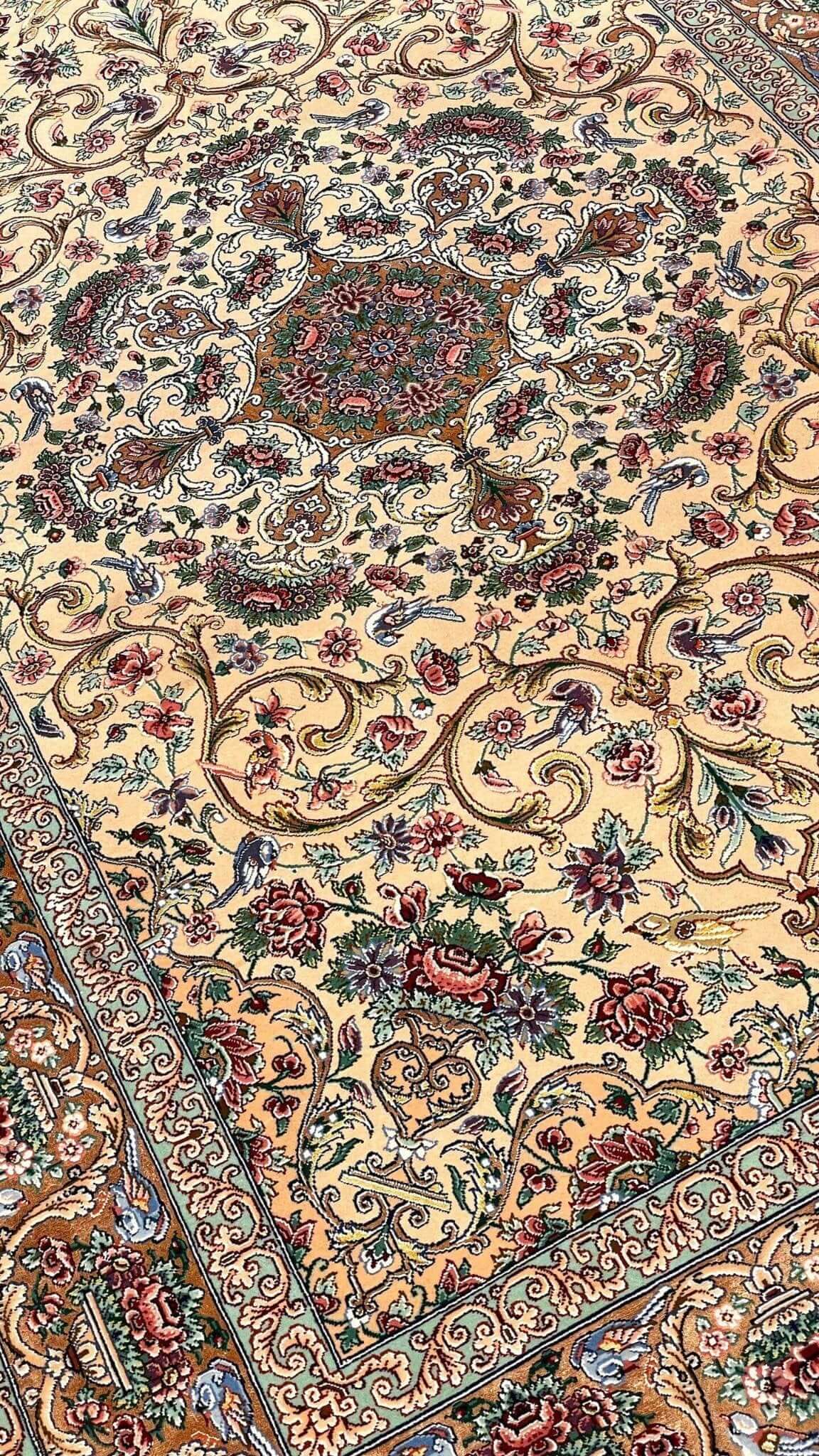 "Authentic Persian Isfahan Area Rug by Habib - Silk Warp, Handcrafted, Ideal for Elegant Home Decor"
